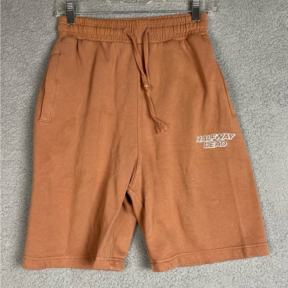 Halfway Dead Tan Shorts - Picture 6 of 7